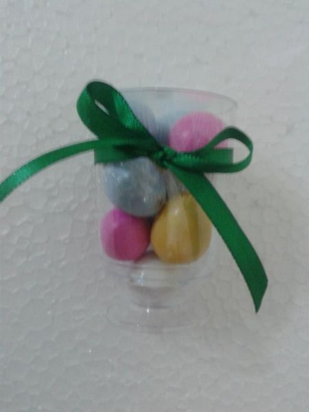 Copinho com Ovinhos de chocolate Lacta